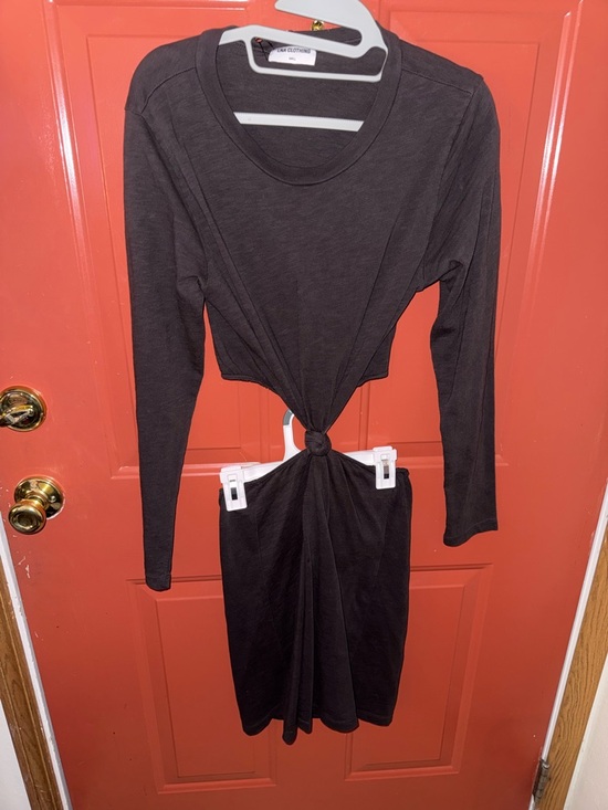 LNA Dresses & Skirts - Long Sleeve‎ Black Twist-Knot Dress
LNA